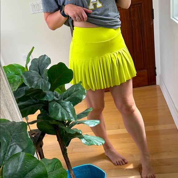 Kyodan Neon Yellow Skirt - Picture 1 of 3